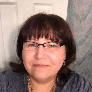 Meet your Posher, Connie